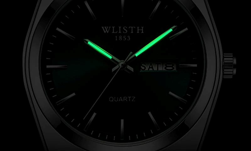 Selwyn Watch hands glowing in the dark